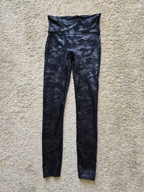 Spanx Leggings Womens S Black Gray Camo Shimmer